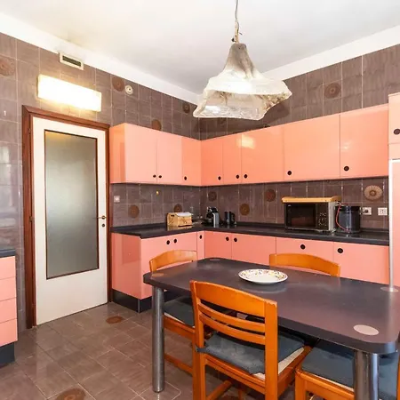 Apartment Guesthost - Massaua Roomy Vintage *