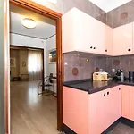 Guesthost - Massaua Roomy Vintage *