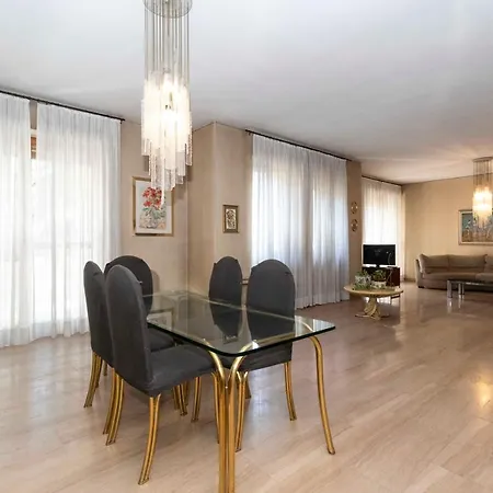 Apartmán Guesthost - Massaua Roomy Vintage Turín